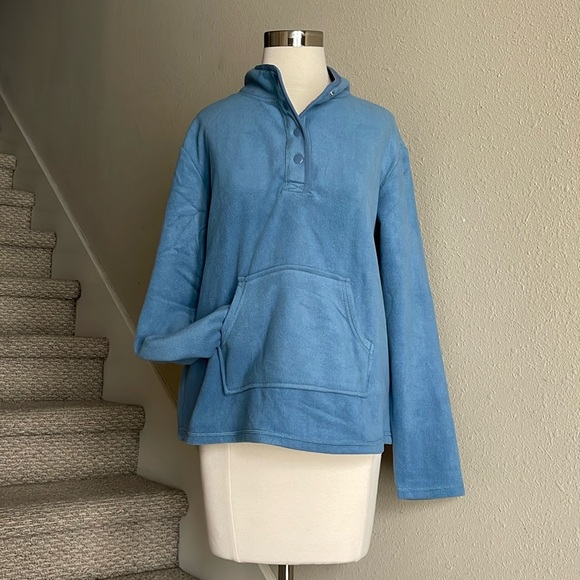 Cuddl Dudds Sz M Half-button up Light Blue Top - Picture 1 of 12